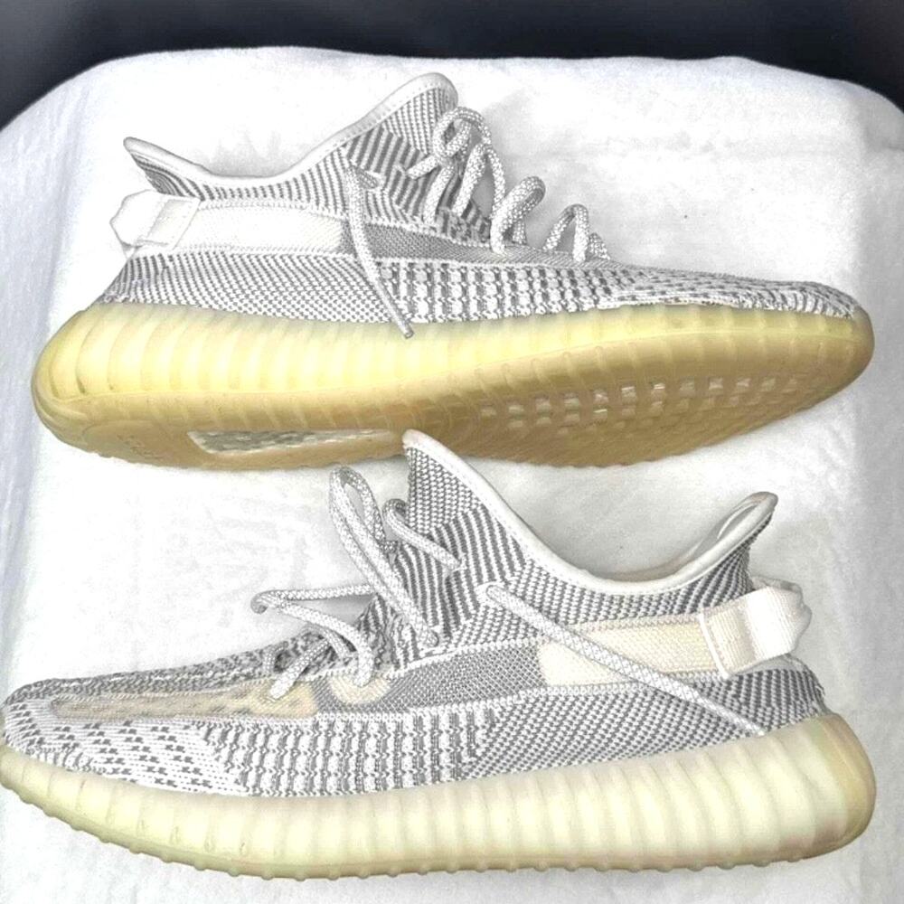 adidas Yeezy Boost 350 V2 “Static Non-Reflective” – EF2905 | 11.5M - Picture 2 of 9